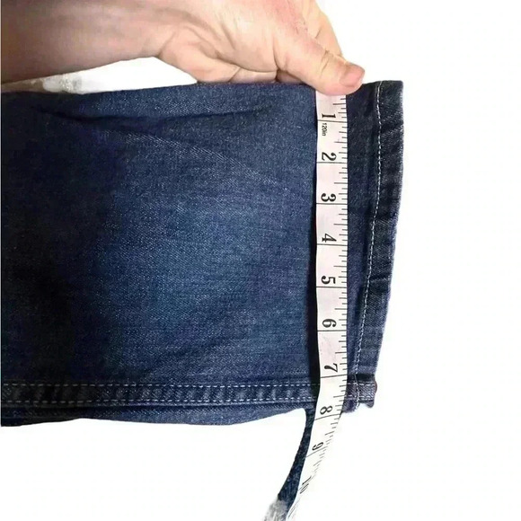 Calvin Klein Size 14 Lean Bootcut jeans.Dark wash.Back flap button pockets. - Picture 13 of 13